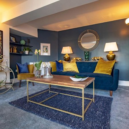 Pass The Keys Art Deco Inspired Apartment With Roof Top Views 슈루즈버리 외부 사진