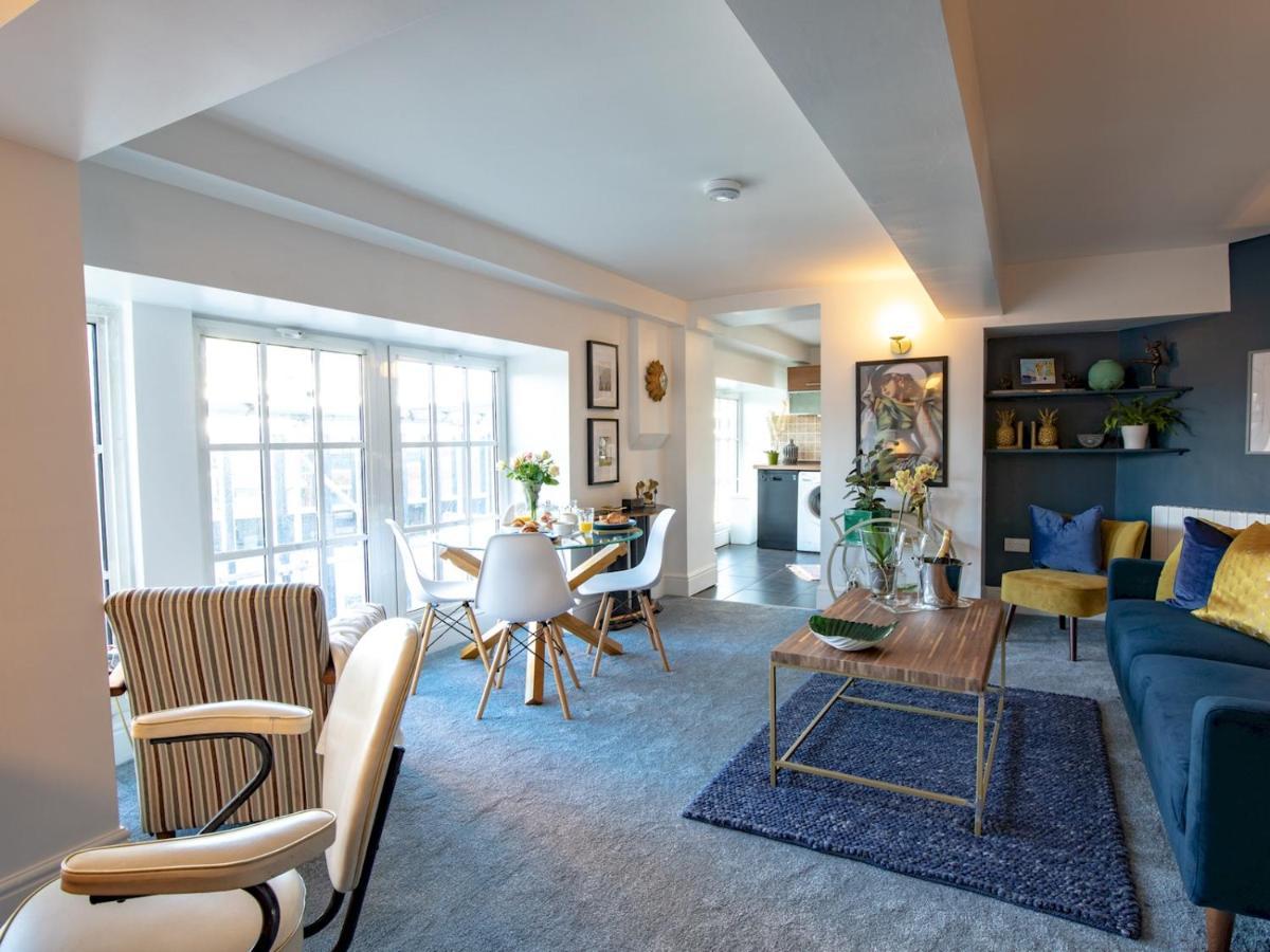 Pass The Keys Art Deco Inspired Apartment With Roof Top Views 슈루즈버리 외부 사진